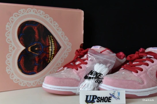 Dunk  CT2552-800 Nike SB StrangeLove Skateboards Low 0727